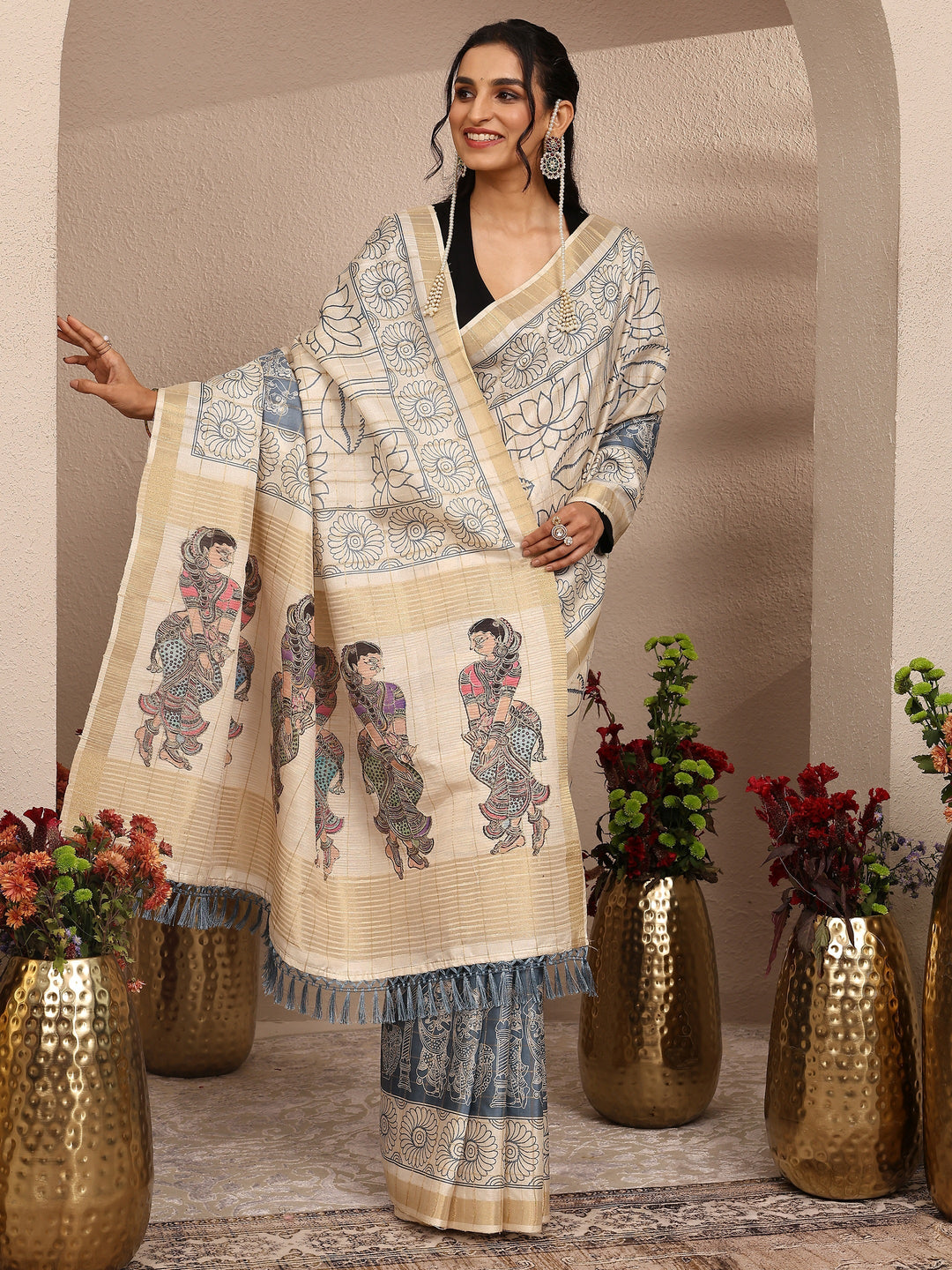  Cream Tribal Printed Silk Blend Saree With Unstitched Blouse Piece 