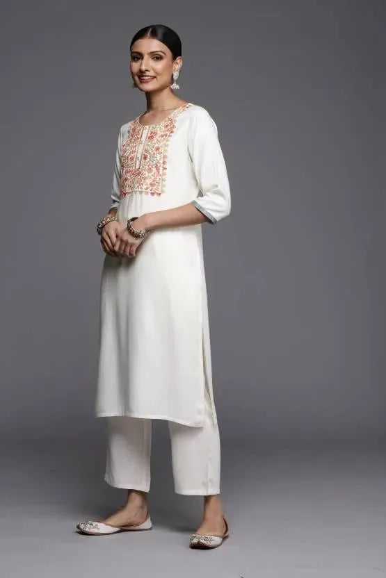 Cream Yoke Design Wool Straight Kurta - Libas