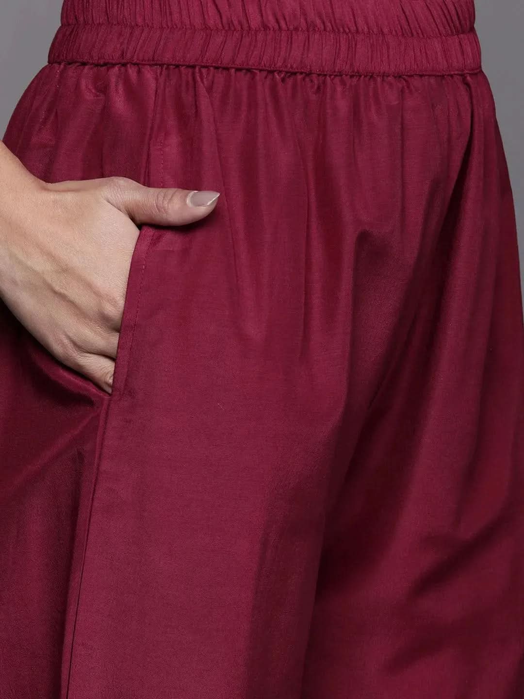 

Fuchsia Embroidered Silk Blend Straight Kurta With Dupatta