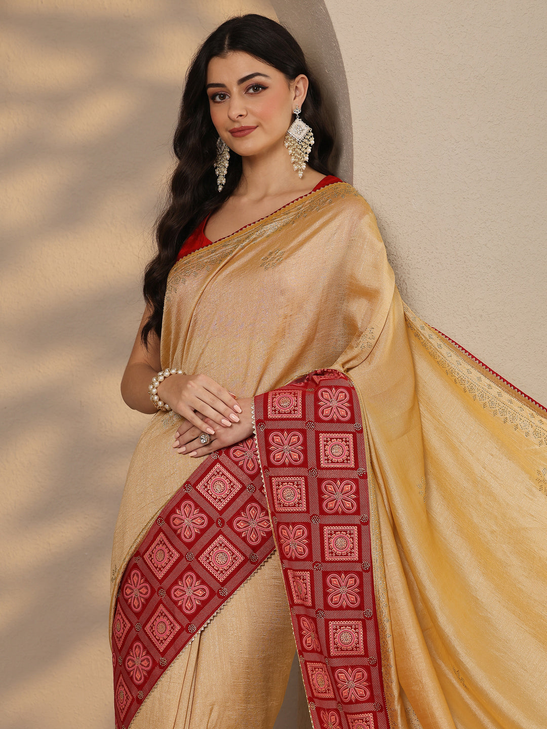  Gold Embellished Silk Blend Saree With Unstitched Blouse Piece 