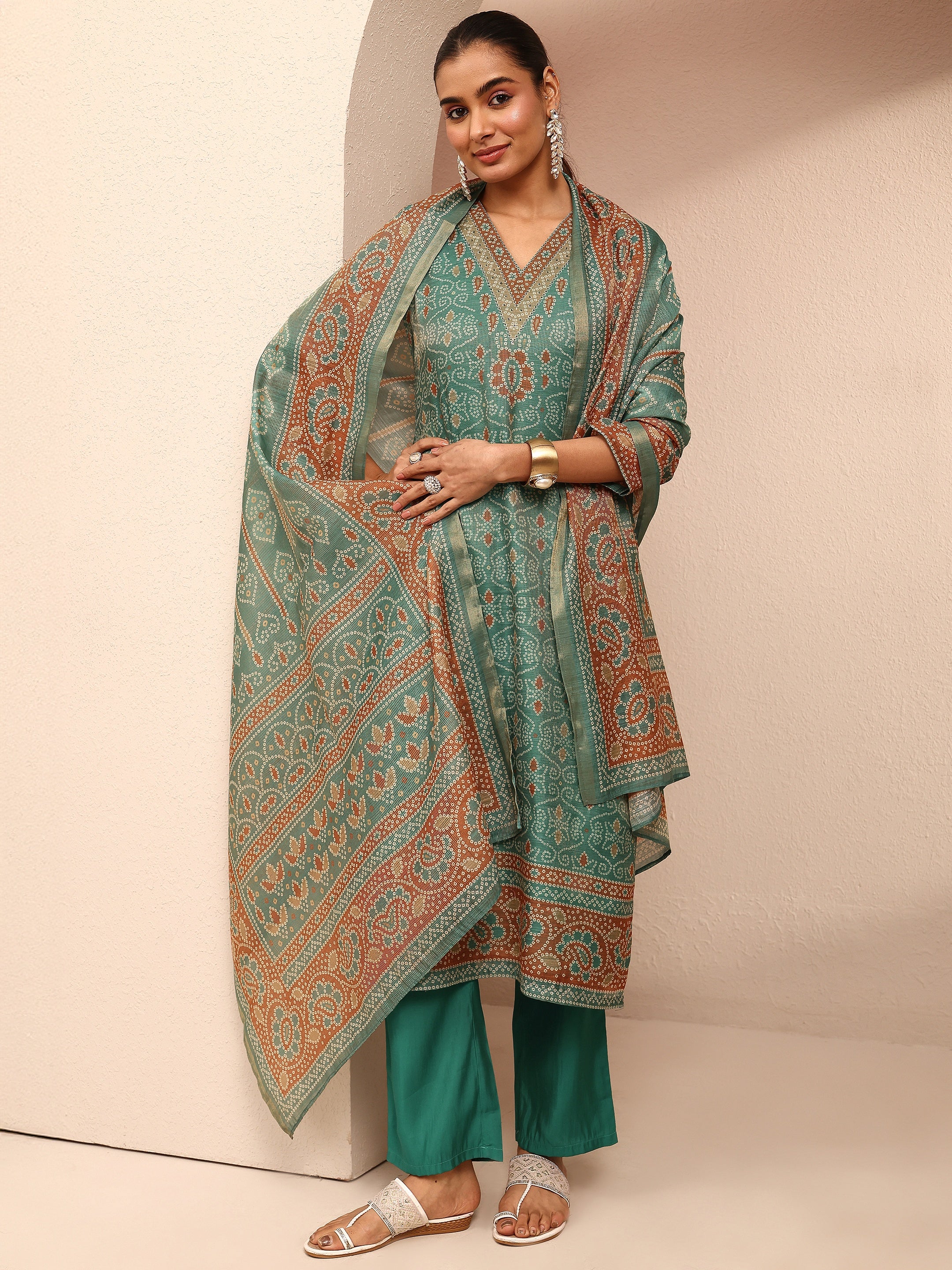 Green Bandhani Printed Silk Blend Straight Suit Set With Dupatta-image-6