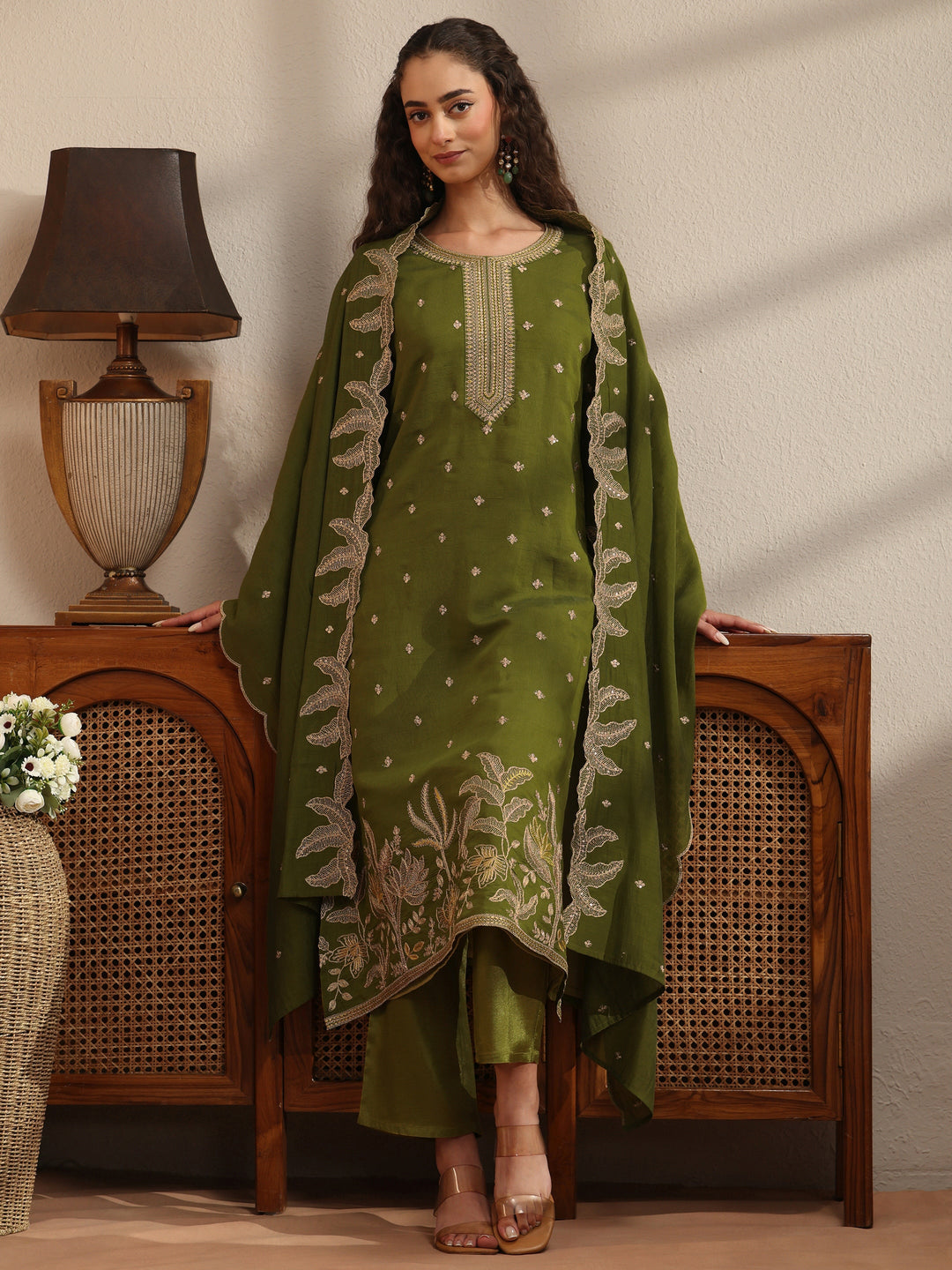  Green Chanderi Silk Straight Suit Set With Embroidered Hem 