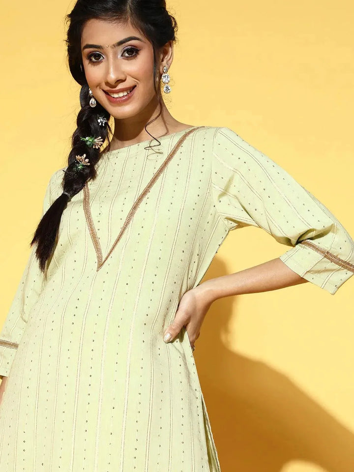 Green Embellished Chanderi Silk Kurta - Libas