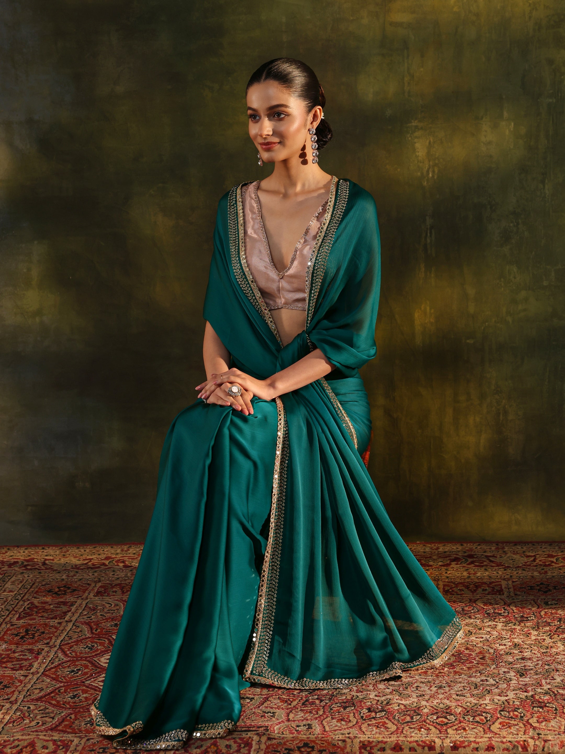 libas Green Embellished Silk Blend Saree With Unstitched Blouse Piece-picture-26