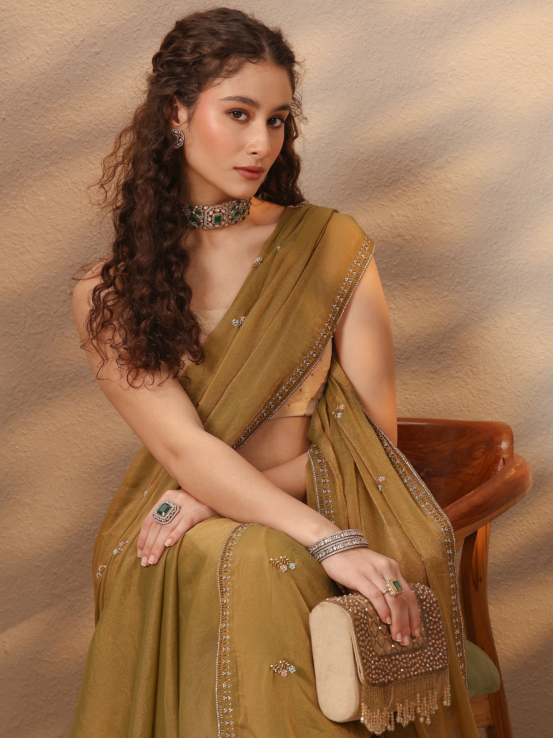 libas Green Embellished Silk Blend Saree With Unstitched Blouse Piece-picture-23