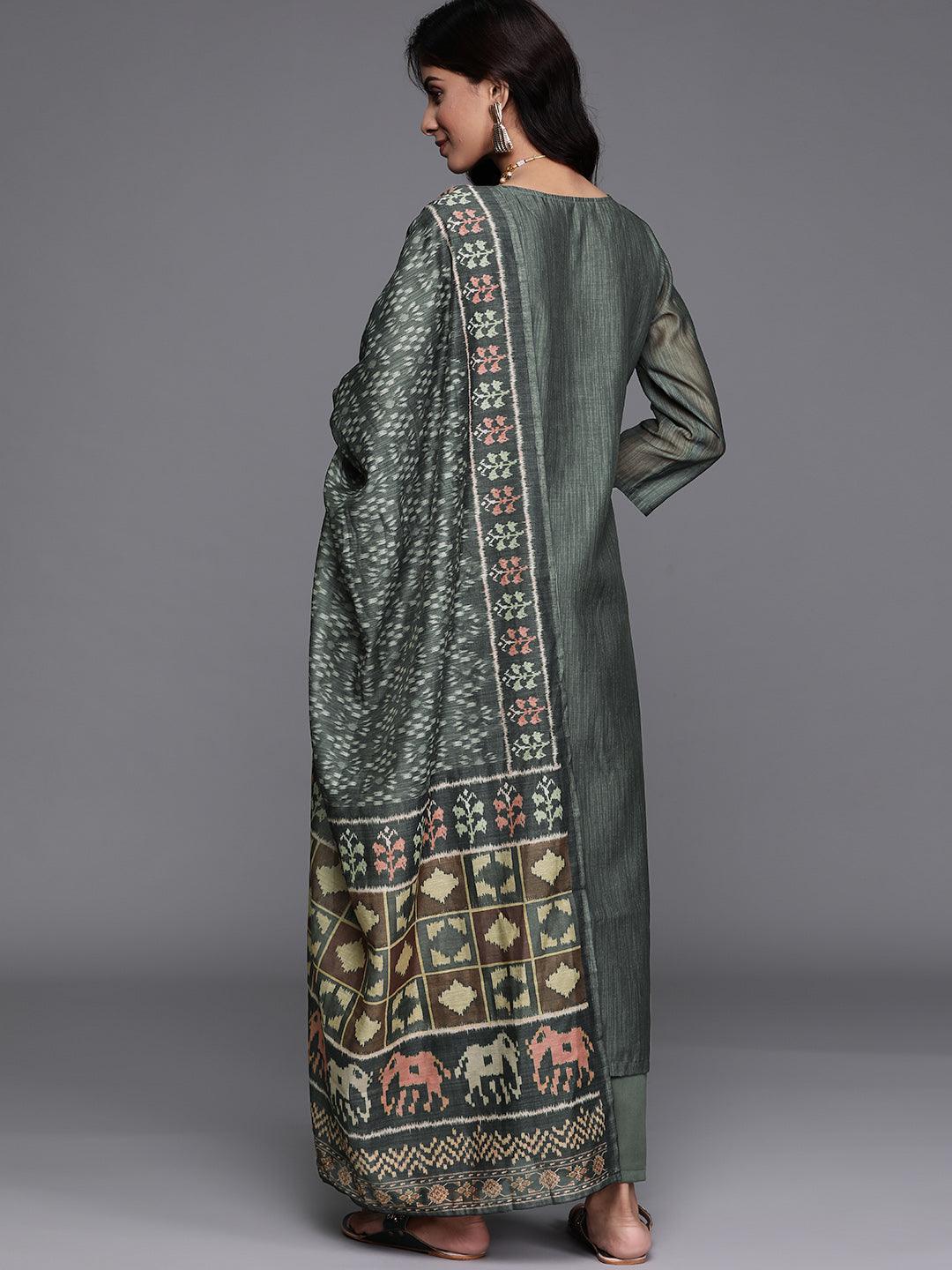 Green Embroidered Chanderi Silk Suit Set - Libas