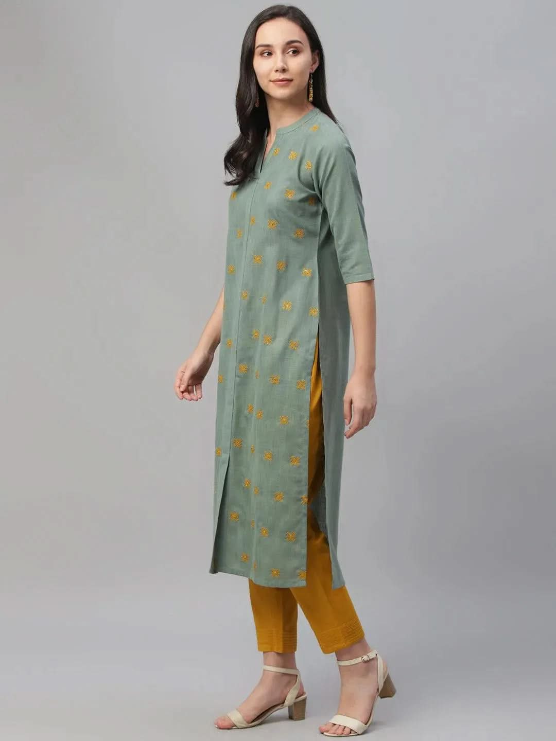 

Green Embroidered Cotton Kurta