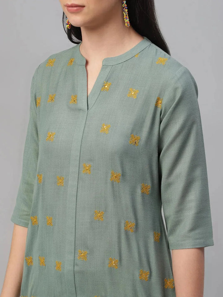 Green Embroidered Cotton Kurta - Libas