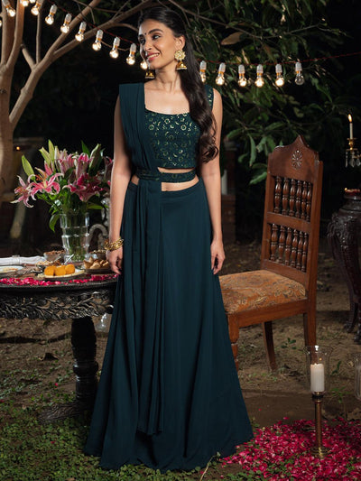 Buy Stunning Maroon Woven Banarasi Silk Indo-Western Crop Top Lehenga -  Zeel Clothing
