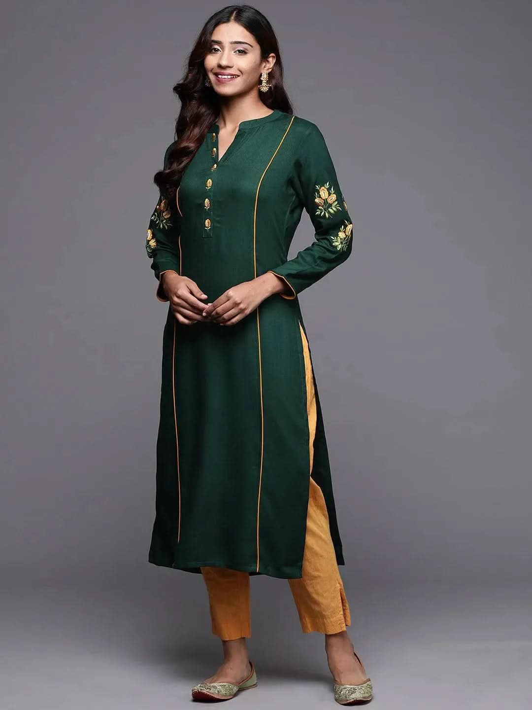 

Green Embroidered Pashmina Wool Straight Kurta