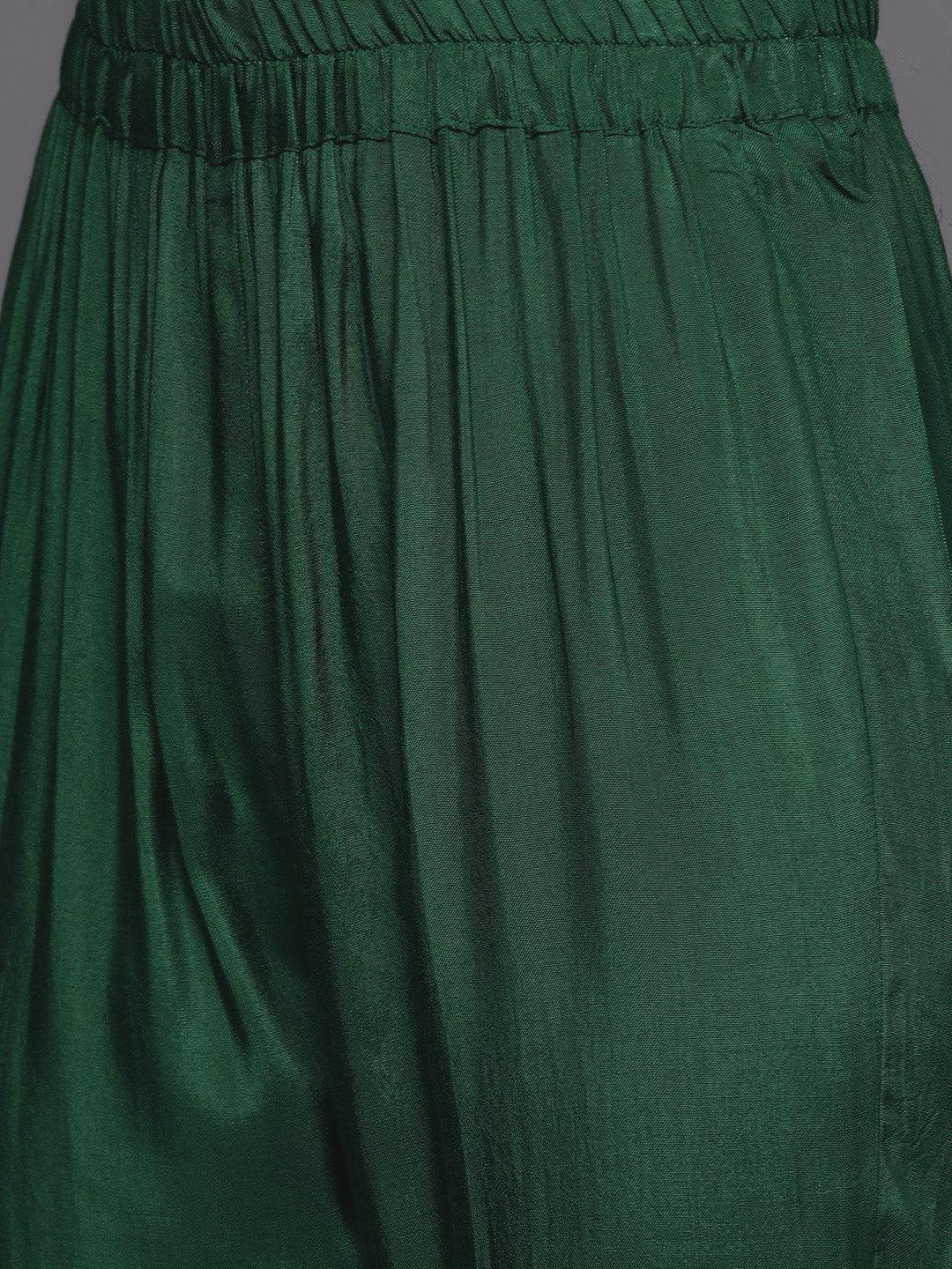 Green Embroidered Silk Blend Straight Kurta With Dupatta