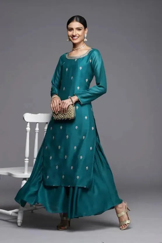 Green Embroidered Silk Straight Kurta - Libas