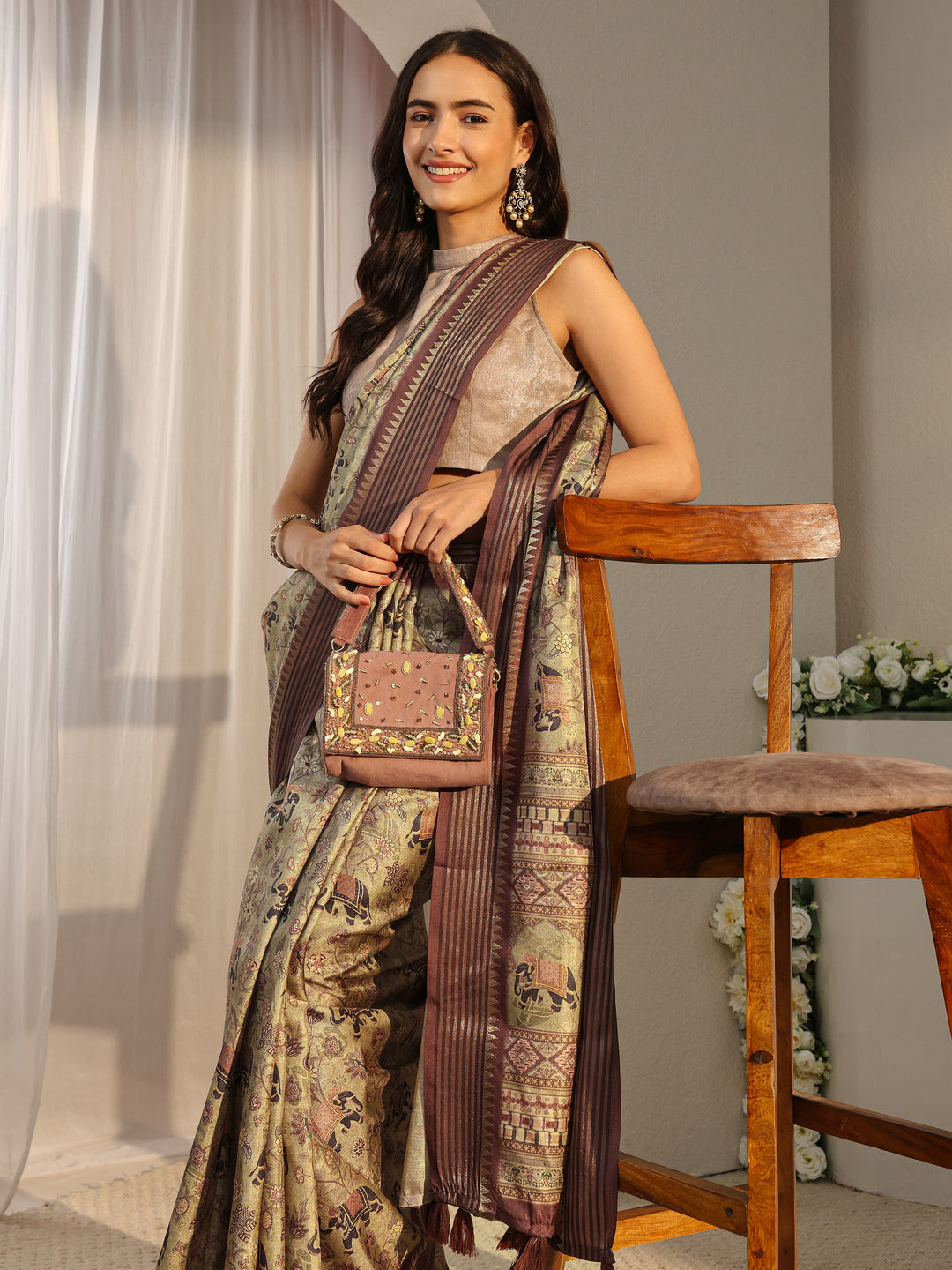 Green Ethnic Printed Silk Blend Saree With Unstitched Blouse Piece
