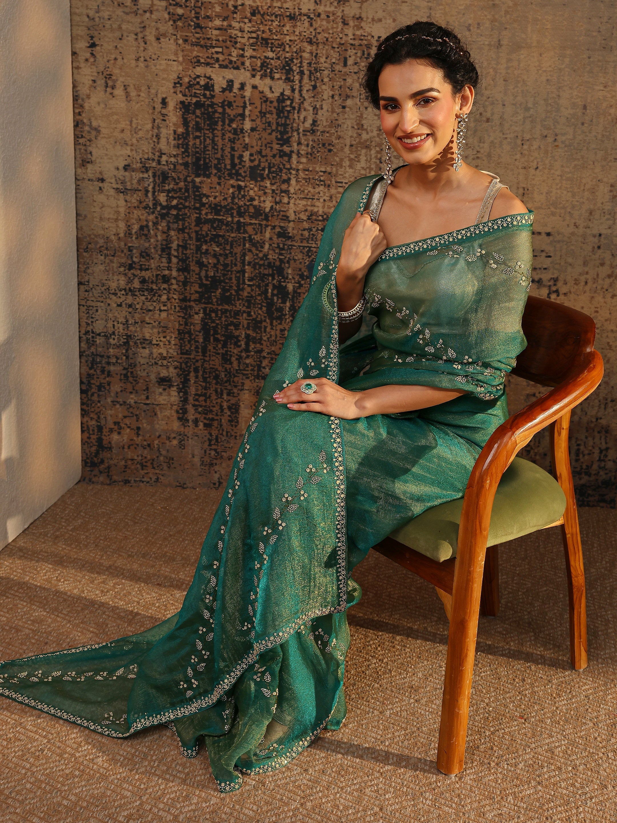 libas Green Floral Embellished Tissue Saree With Unstitched Blouse Piece-picture-63