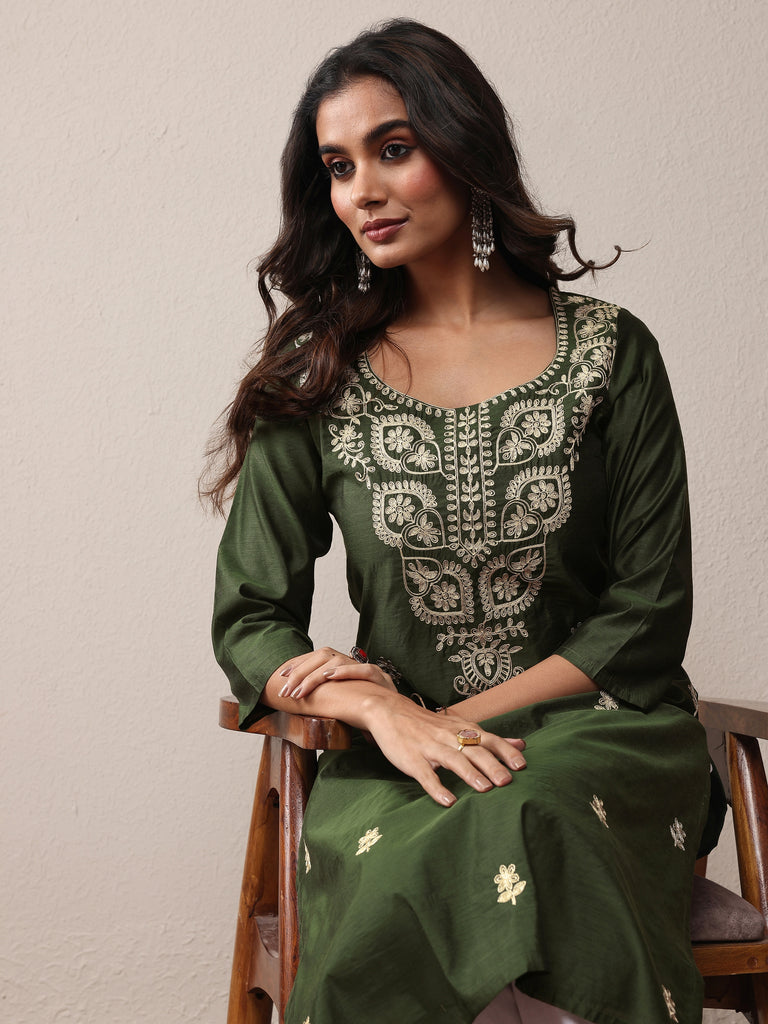 Libas Green Floral Embroidered Chanderi Silk Straight Kurta