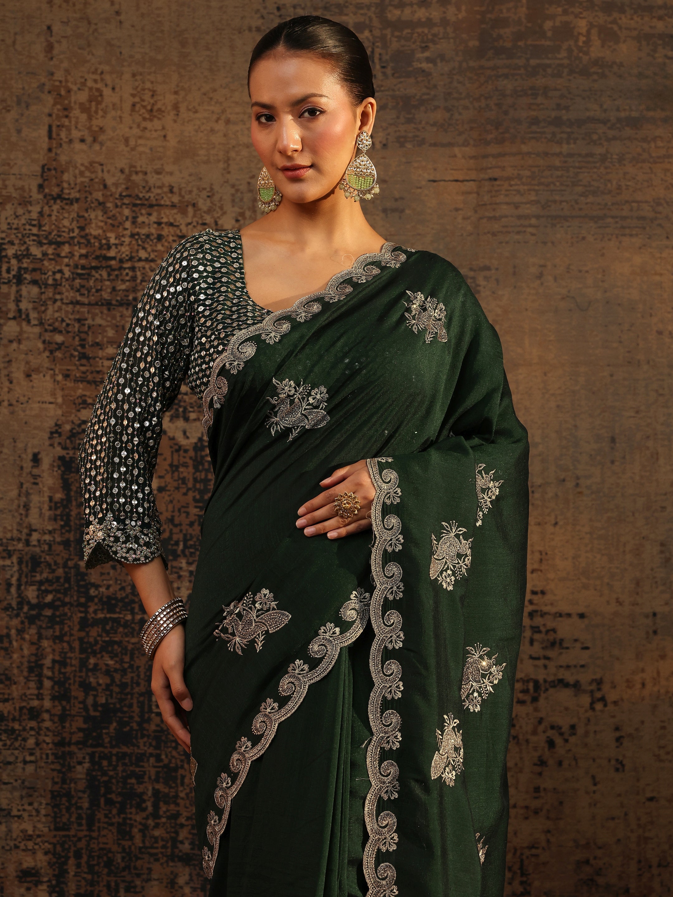 libas Green Floral Embroidered Silk Blend Saree With Unstitched Blouse Piece-picture-13
