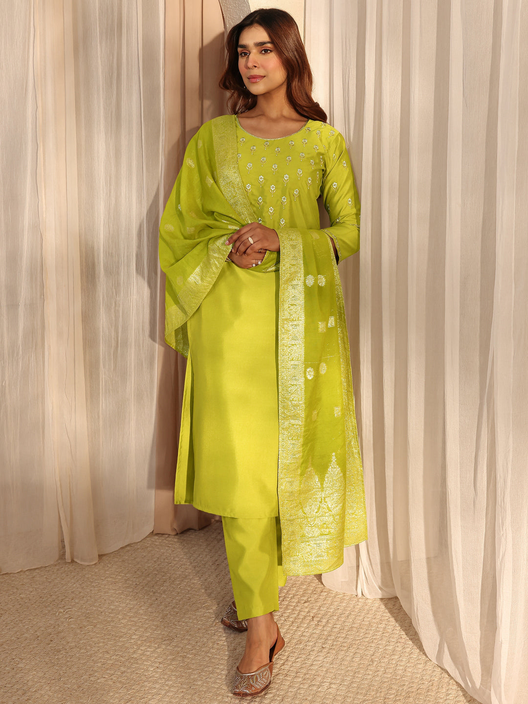  Green Floral Embroidered Silk Blend Straight Suit Set With Dupatta 