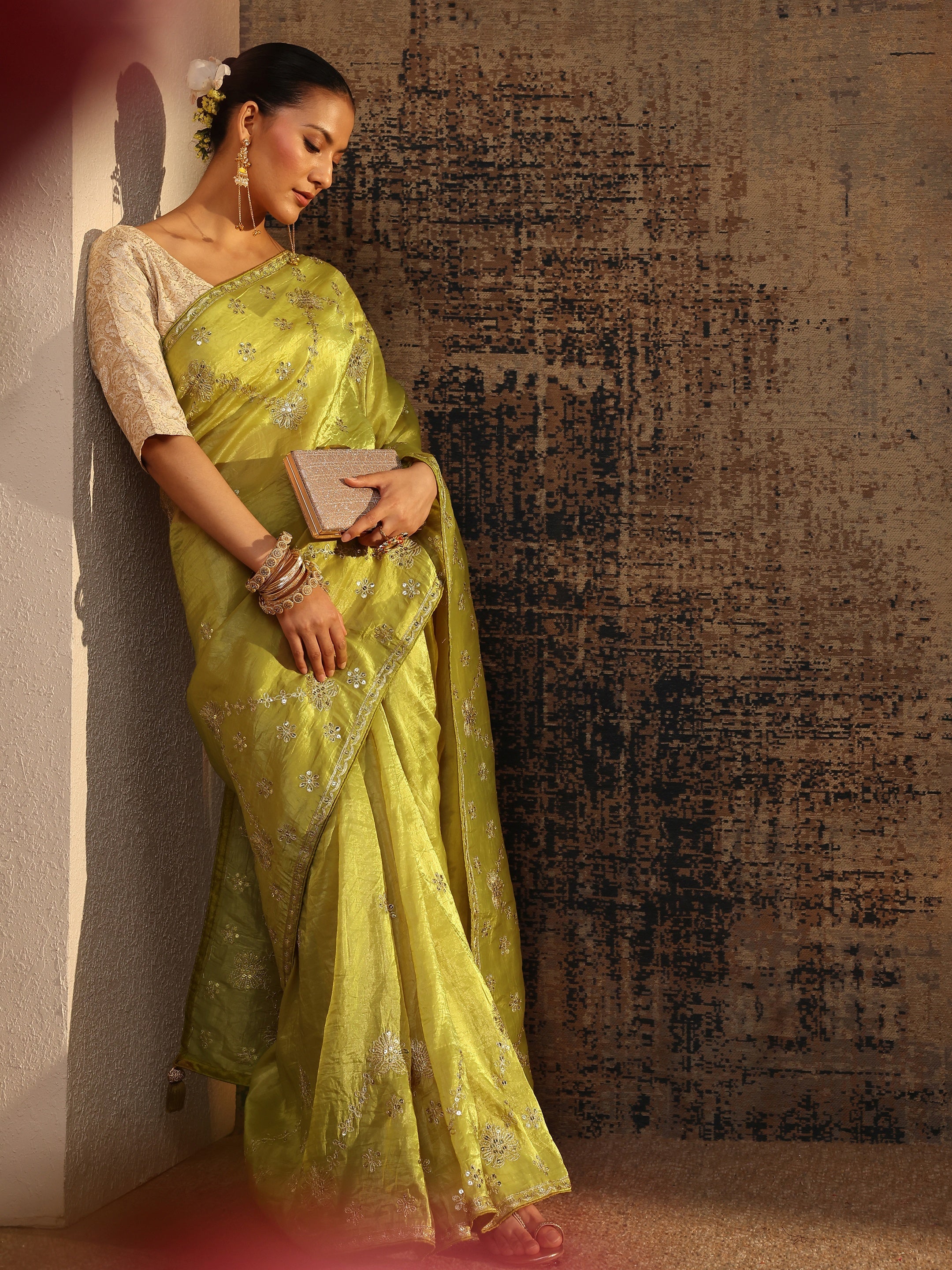 libas Green Floral Embroidered Tissue Saree With Unstitched Blouse Piece-picture-31