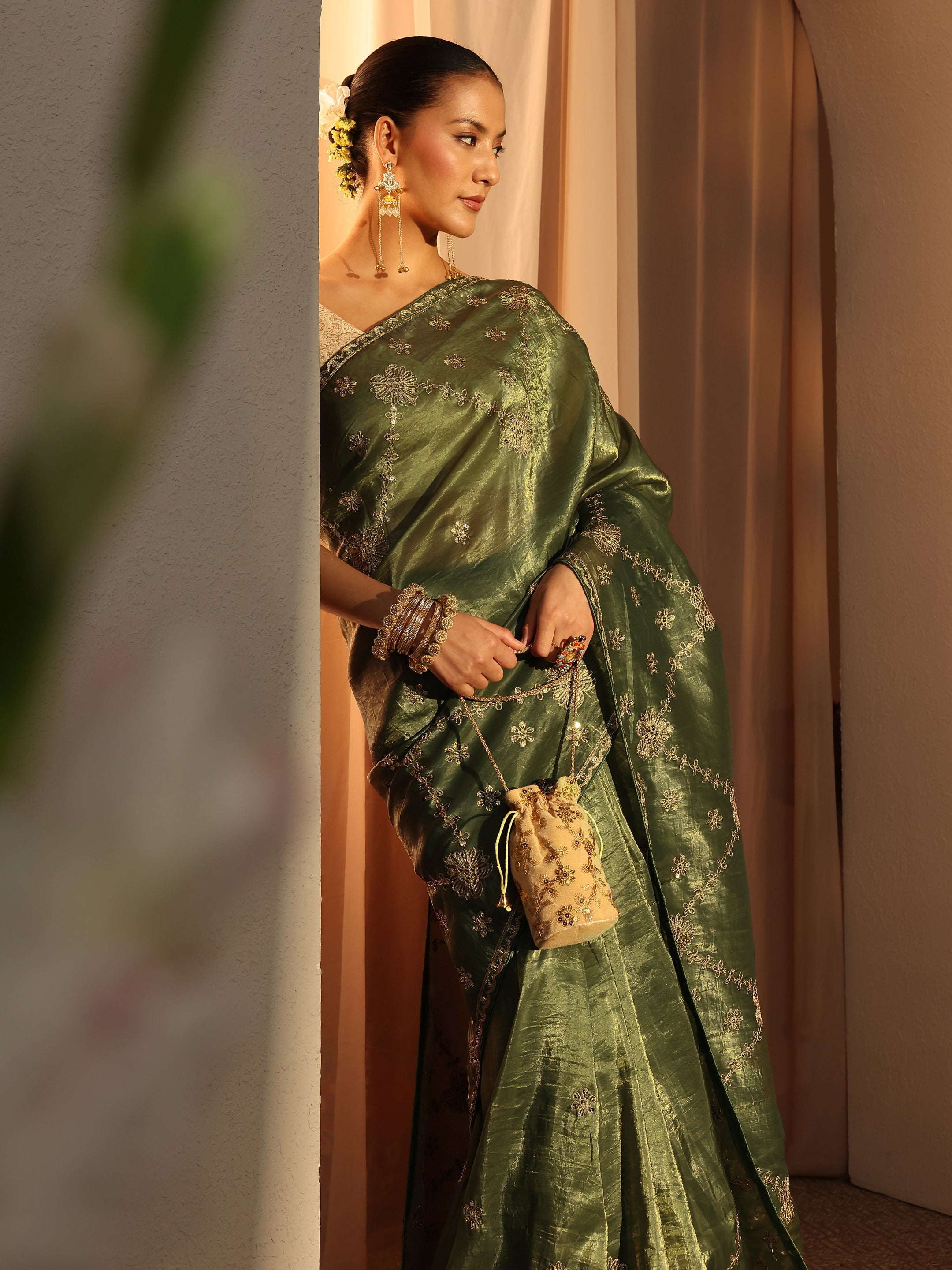 libas Green Floral Embroidered Tissue Saree With Unstitched Blouse Piece-picture-57