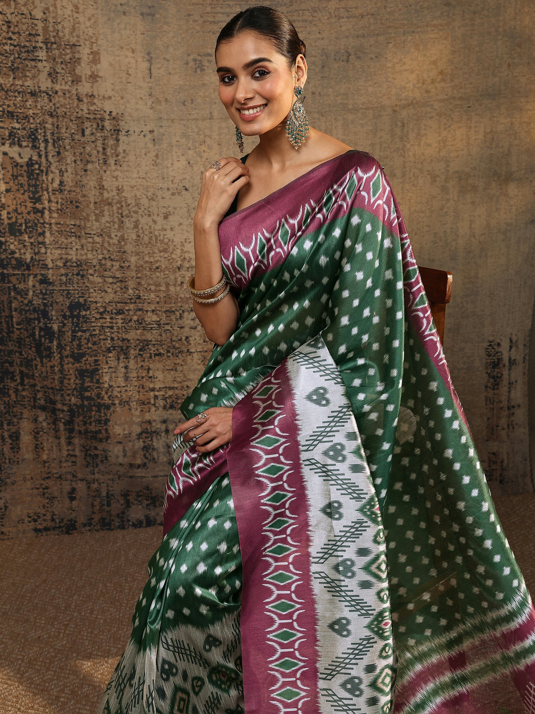 Green Ikat Printed Silk Saree With Unstitched Blouse Piece