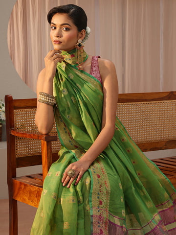 Green Jacquard Woven Design Silk Blend Saree