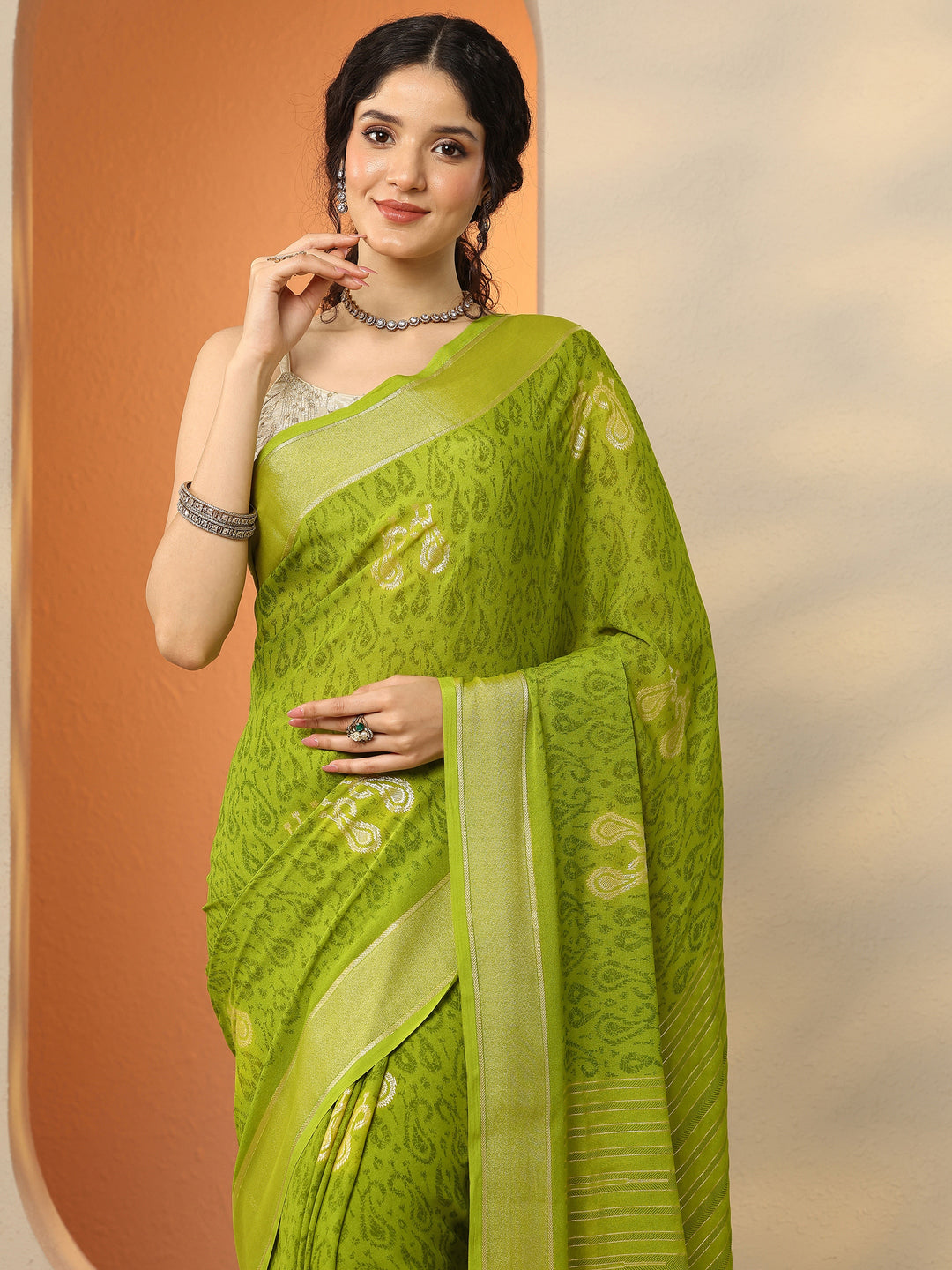  Green Paisley Printed Georgette Saree With Unstitched Blouse Piece 
