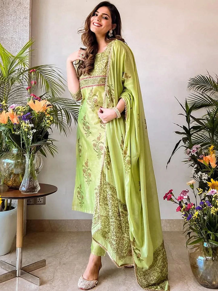 Green Printed Chanderi Silk Suit Set - Libas