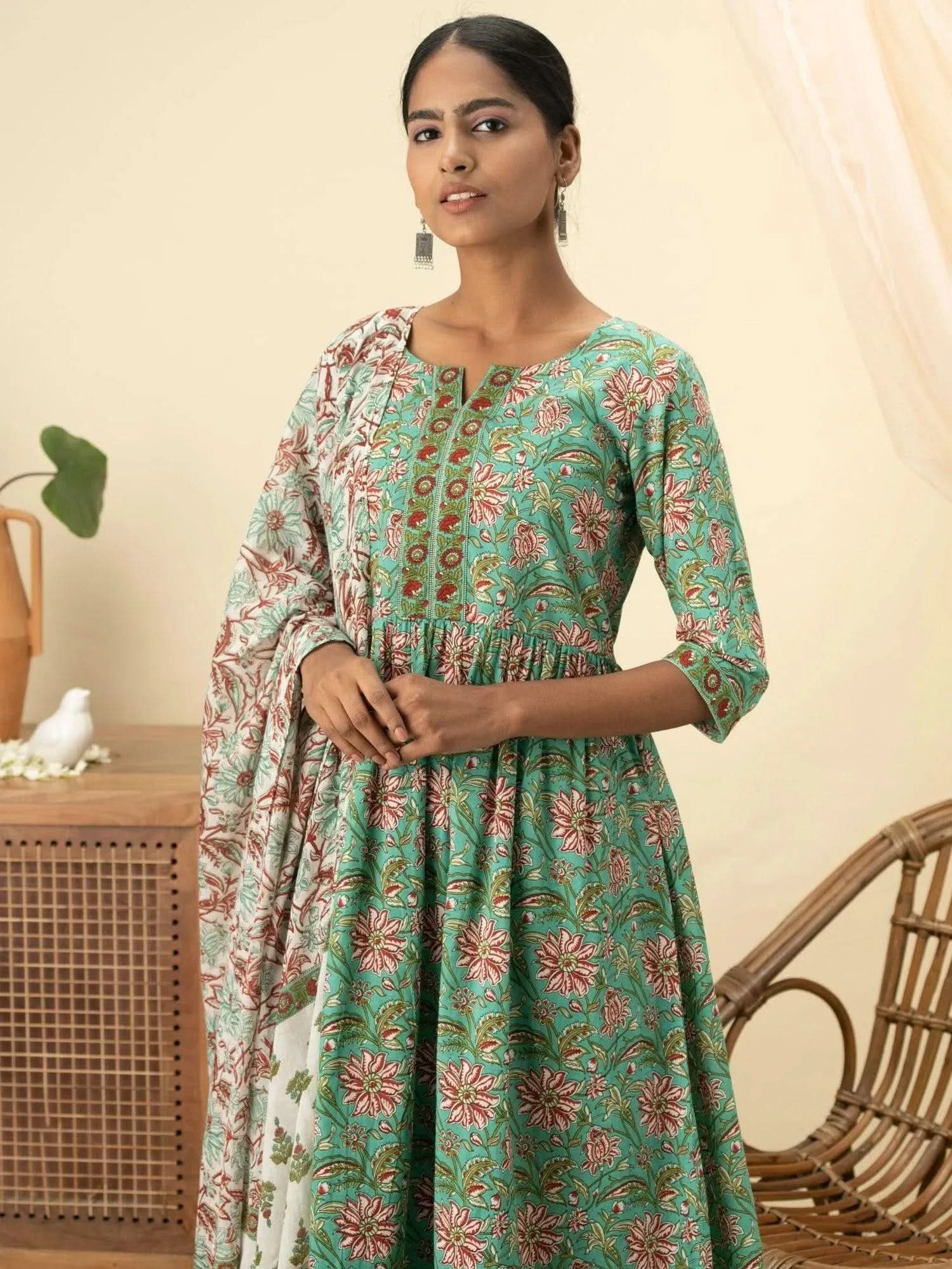 

Buy Green Printed Cotton Suit Set - 13028O- | Libas Ethnic Wear Online