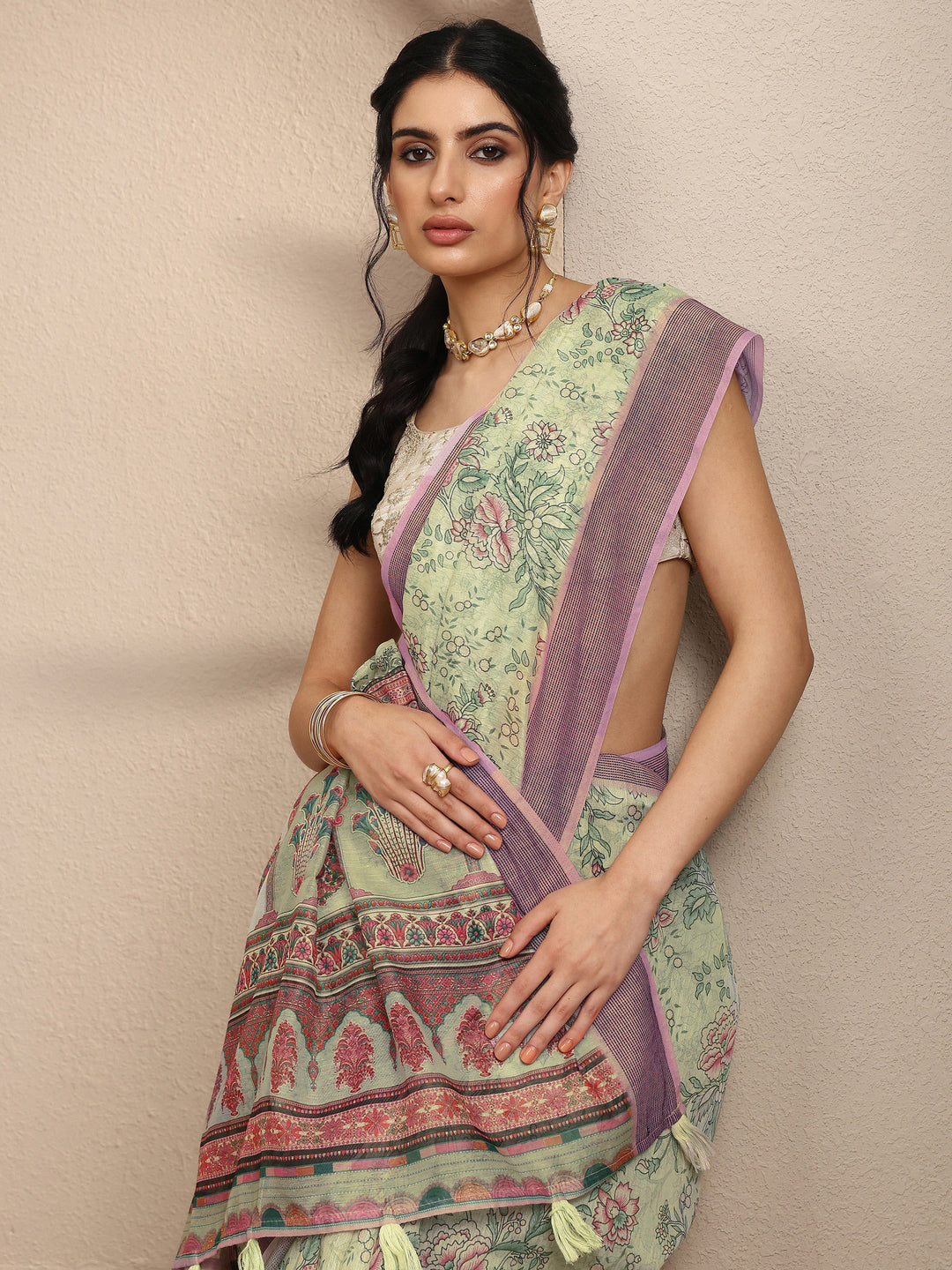  Green Printed Linen Saree With Unstitched Blouse Piece 