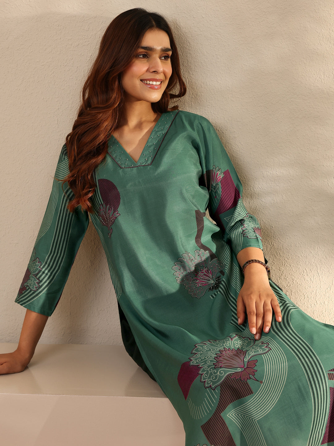  Green Printed Silk Blend Straight Kurta 