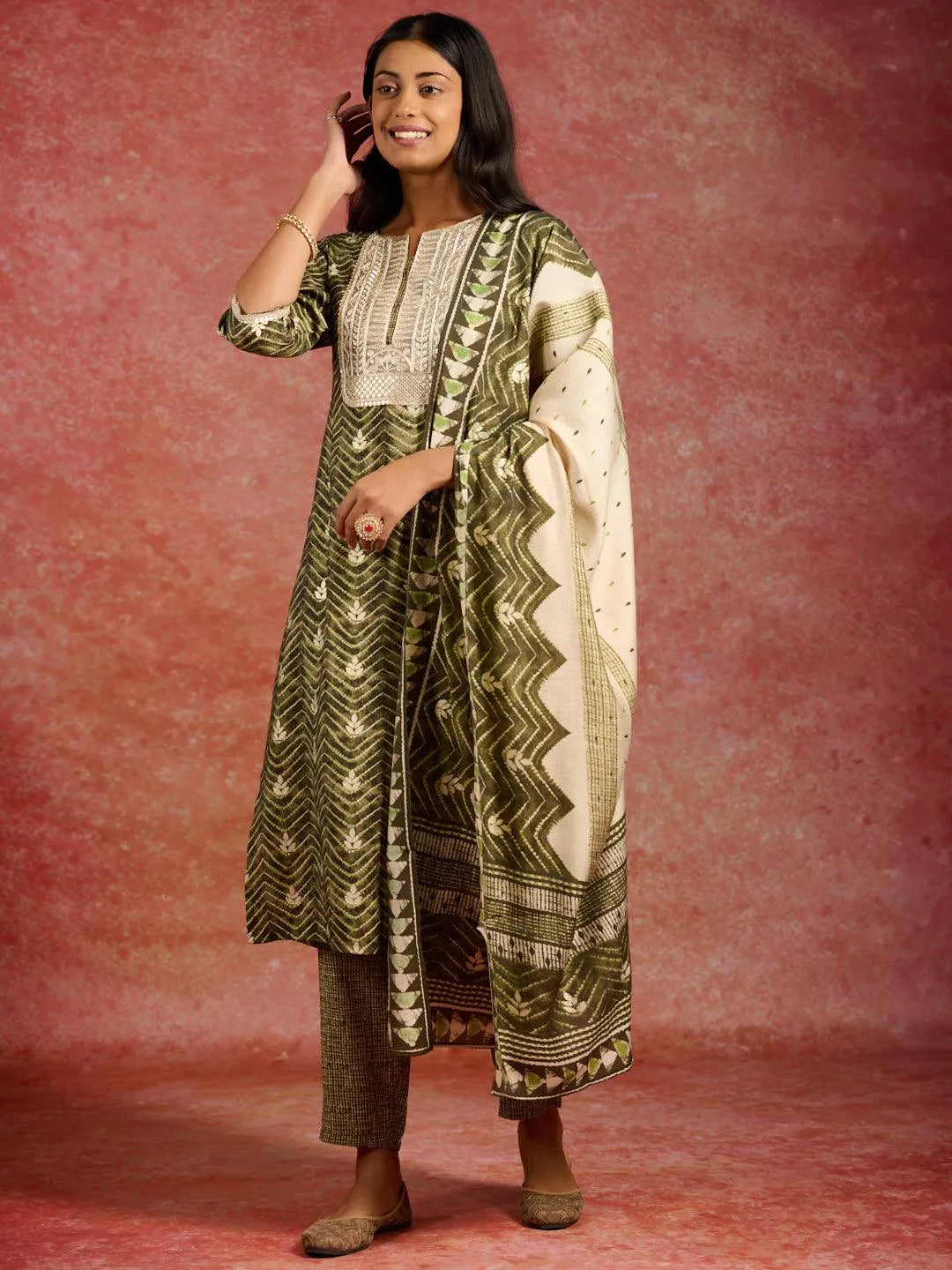 libas Green Printed Silk Blend Straight Suit With Dupatta-picture-13