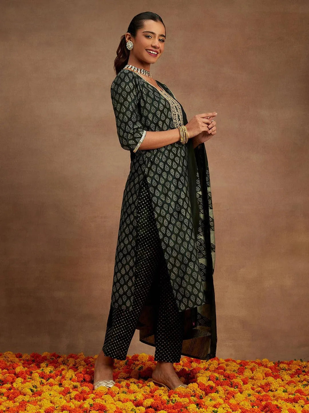 Green Printed Silk Blend Straight Kurta With Trousers & Dupatta - Libas 