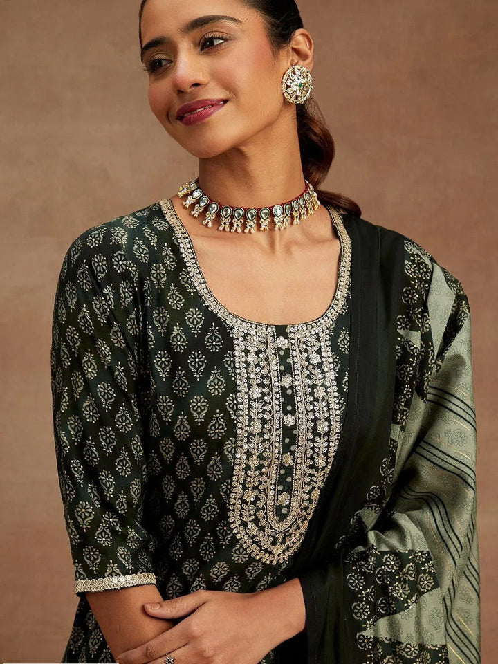 Green Printed Silk Blend Straight Kurta With Trousers & Dupatta - Libas