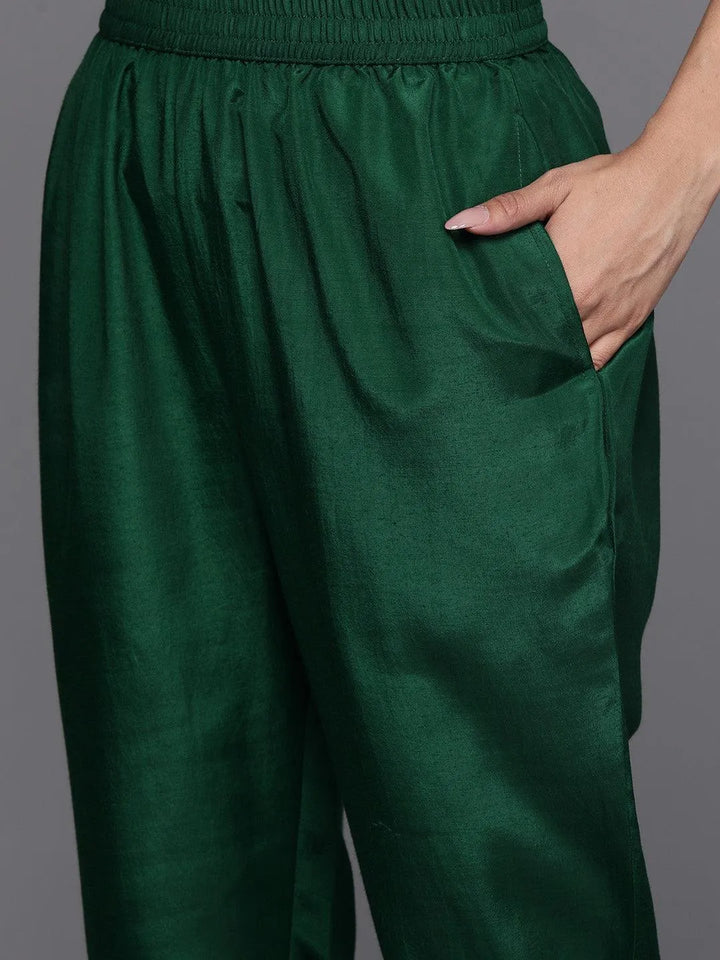 Green Printed Silk Blend Straight Kurta With Trousers & Dupatta - Libas