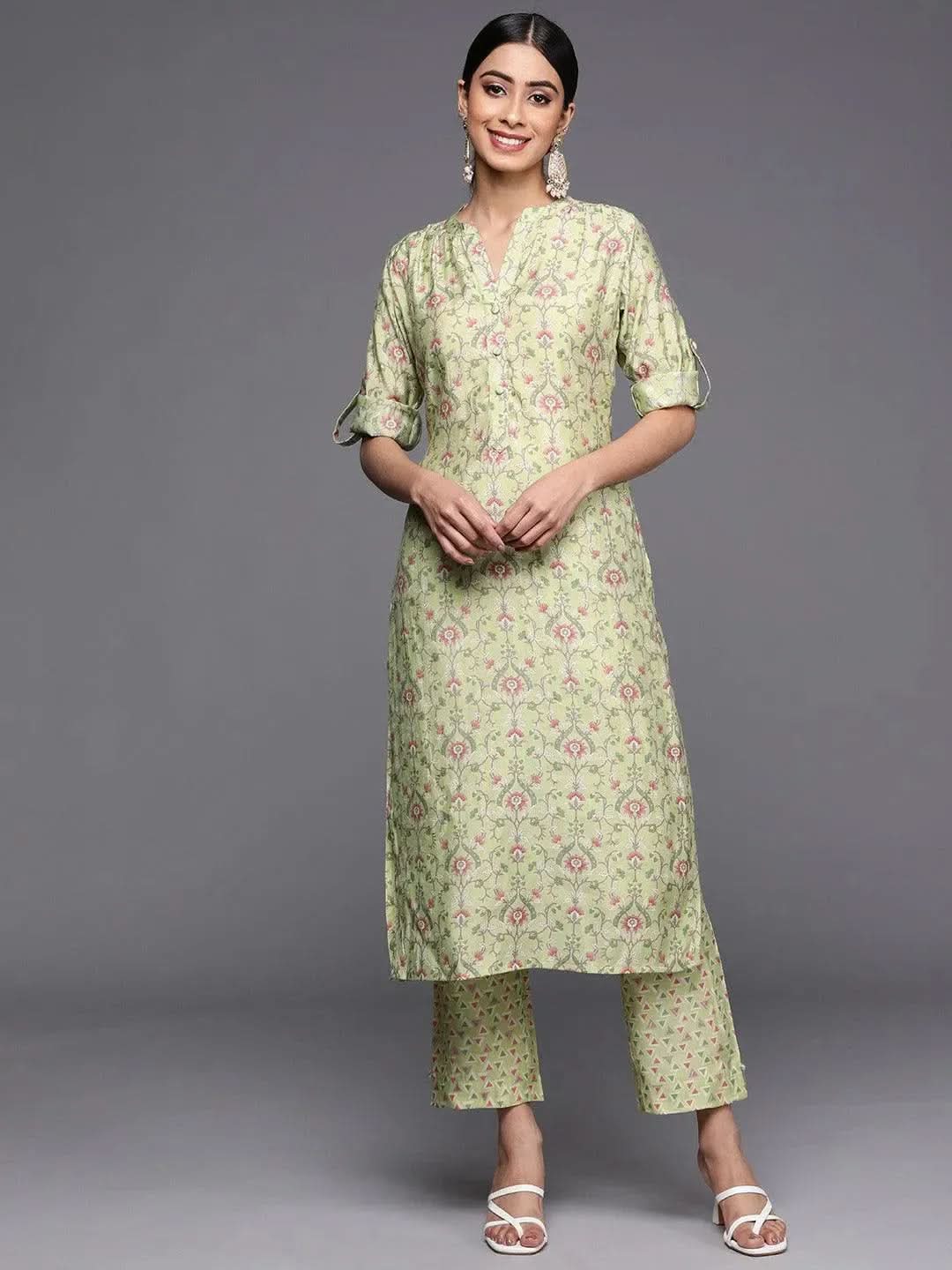 

Green Printed Silk Blend Straight Kurta With Trousers