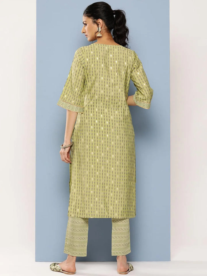 Green Printed Silk Blend Straight Kurta Set With Trousers - Libas