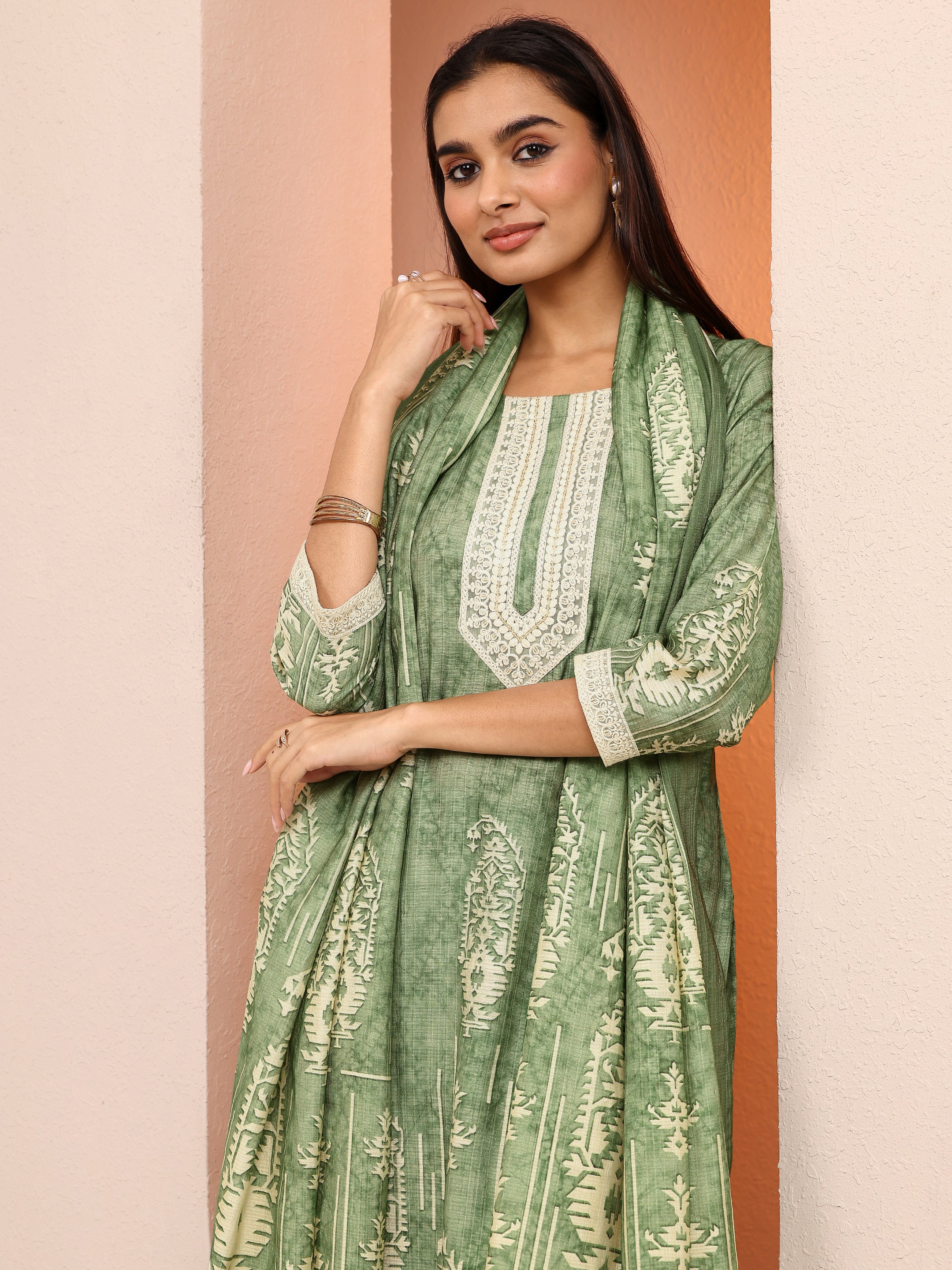 libas Green Printed Silk Blend Straight Suit Set With Dupatta-picture-53