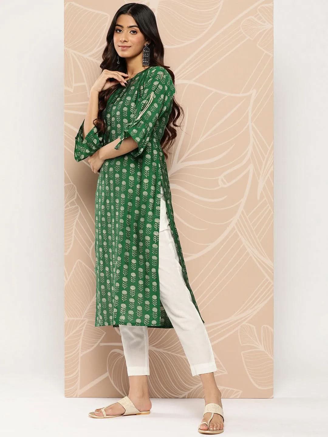 

Green Printed Silk Straight Kurta