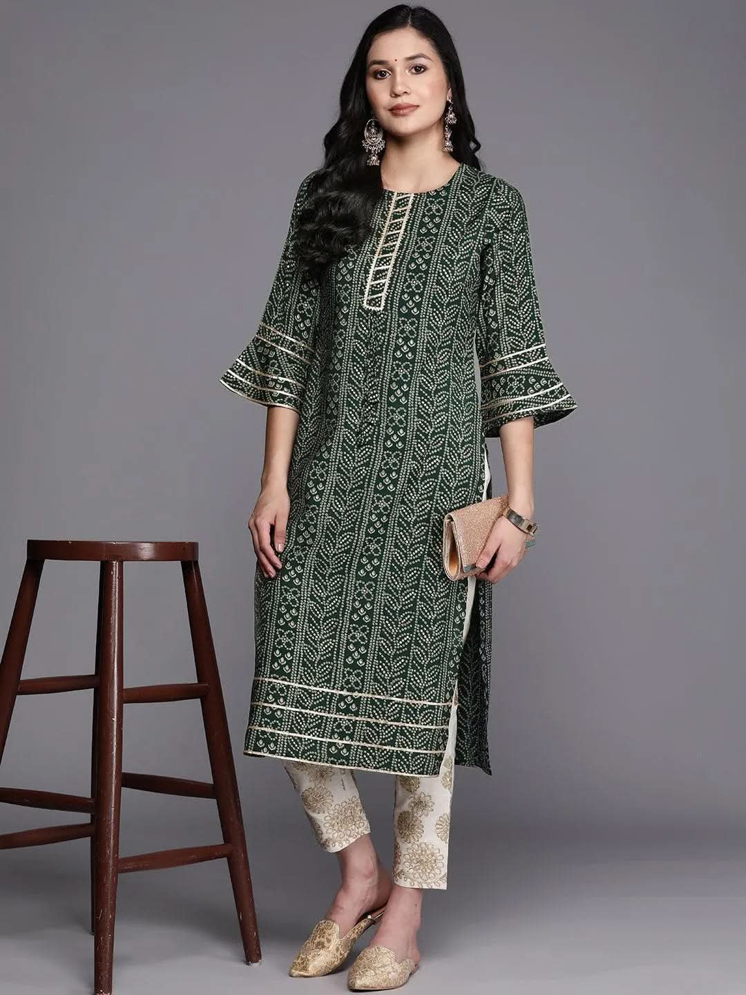 

Green Printed Silk Straight Kurta