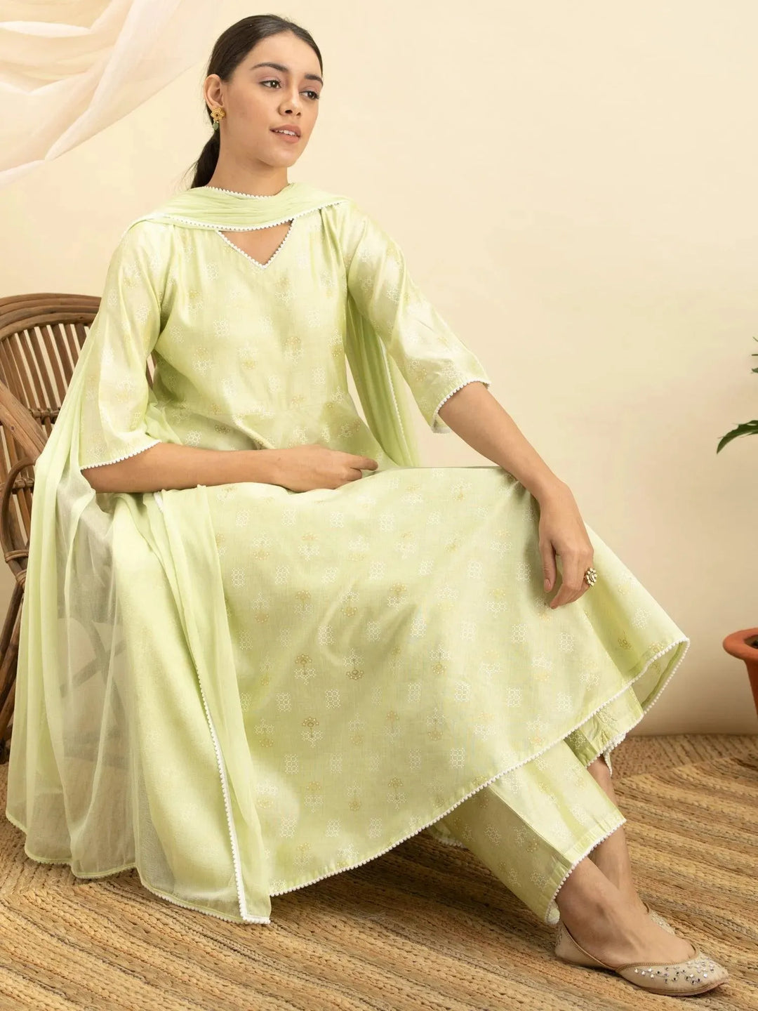 Green Printed Tussar Silk Suit Set - Libas