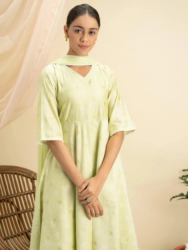 Green Printed Tussar Silk Suit Set - Libas