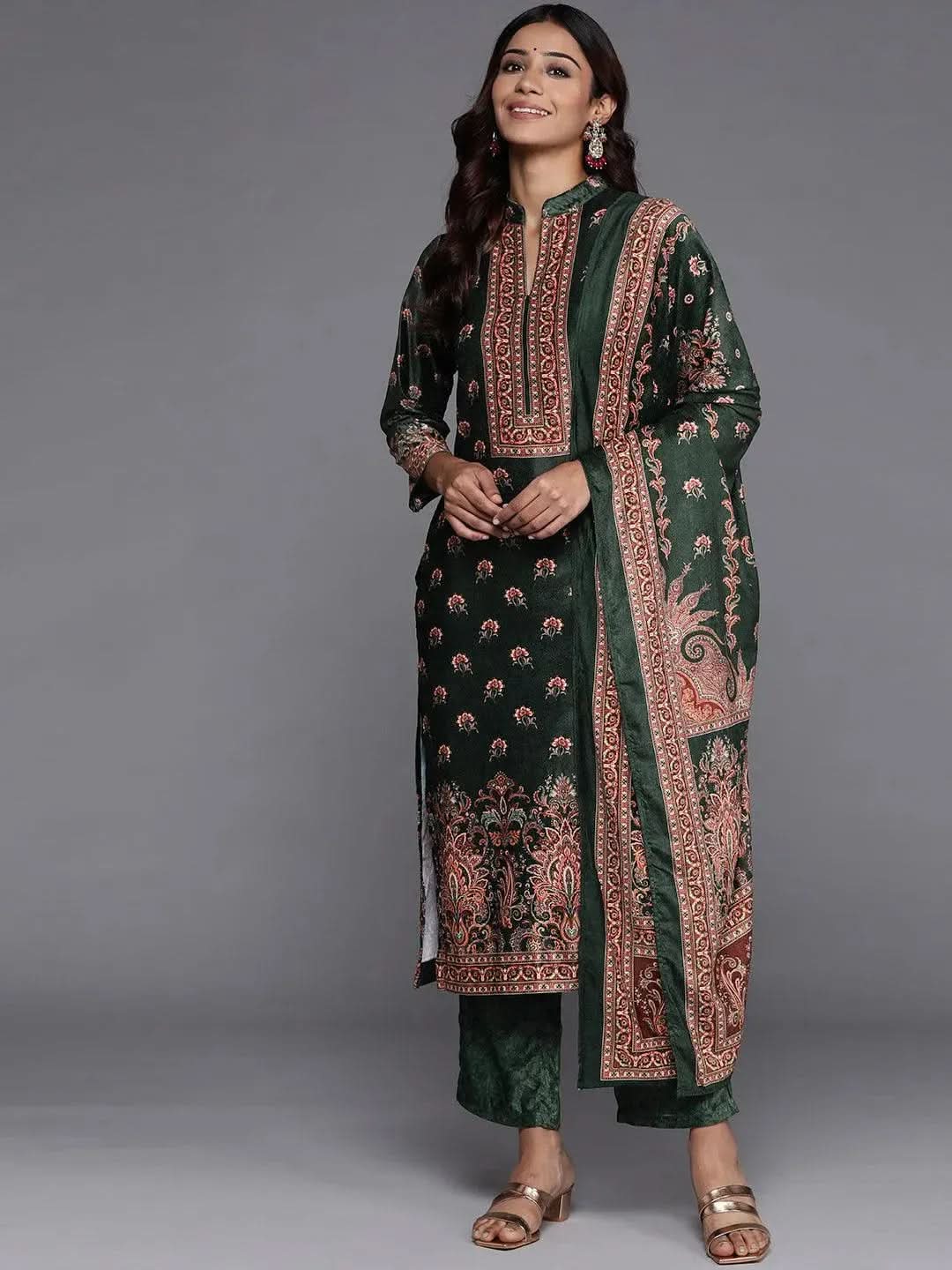 

Green Printed Velvet Straight Kurta With Dupatta