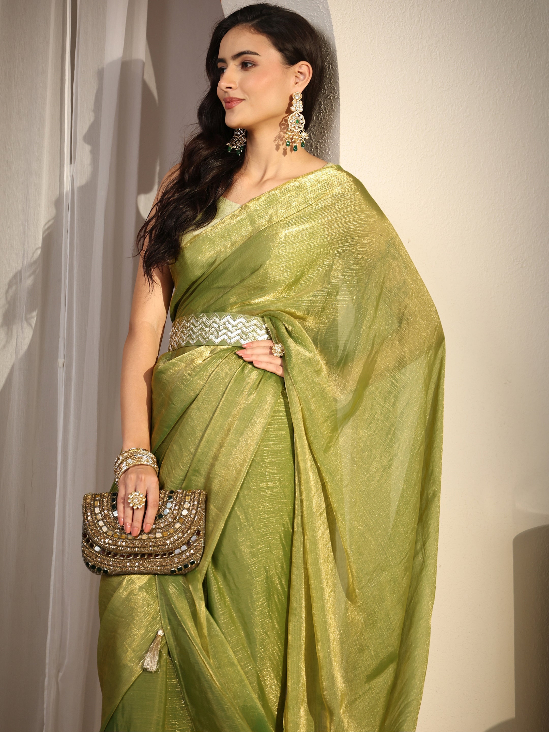 libas Green Solid Chiffon Saree With Unstitched Blouse Piece And Waistbelt-picture-42