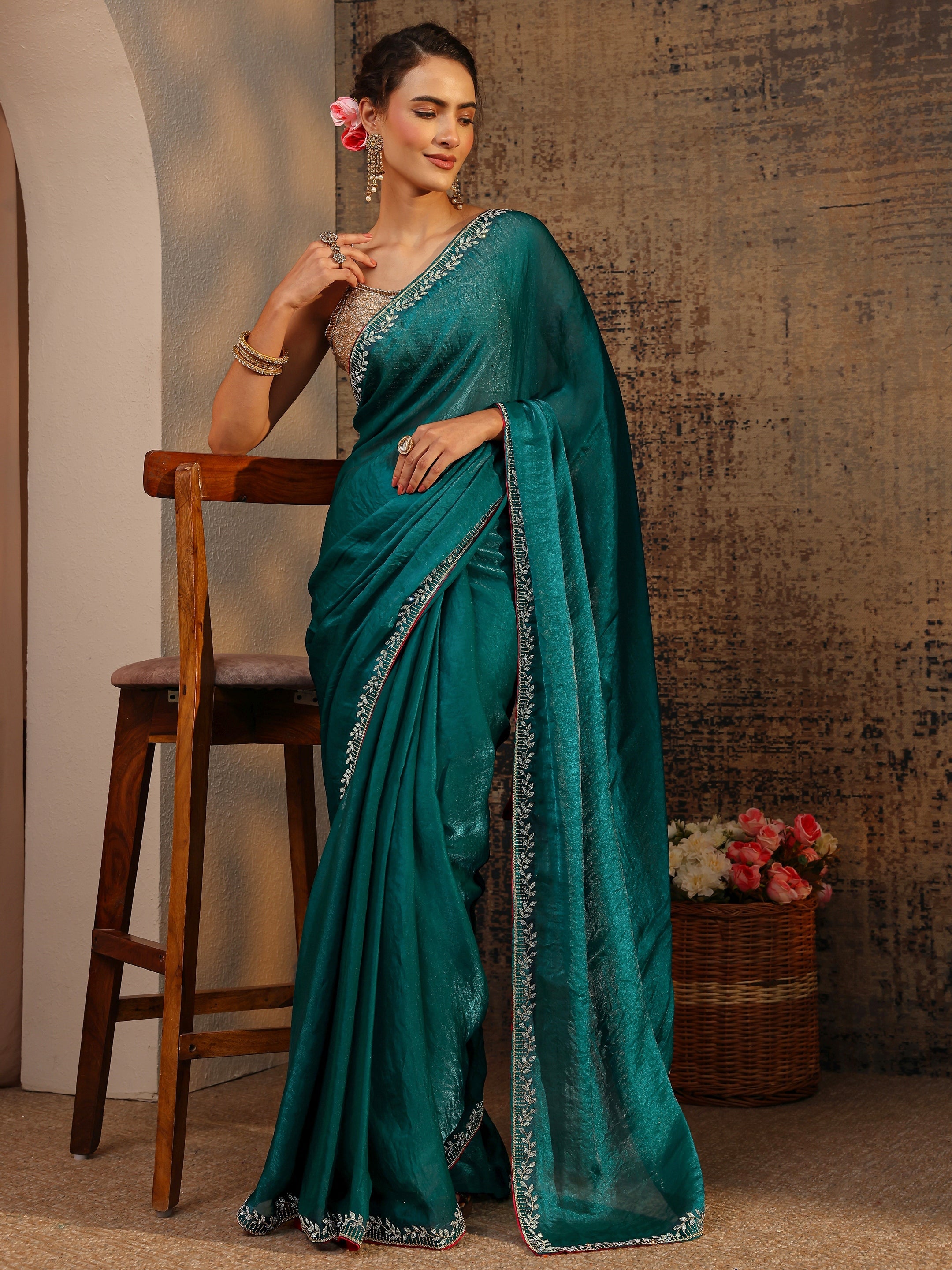 libas Green Solid Satin Saree With Unstitched Blouse Piece-picture-20