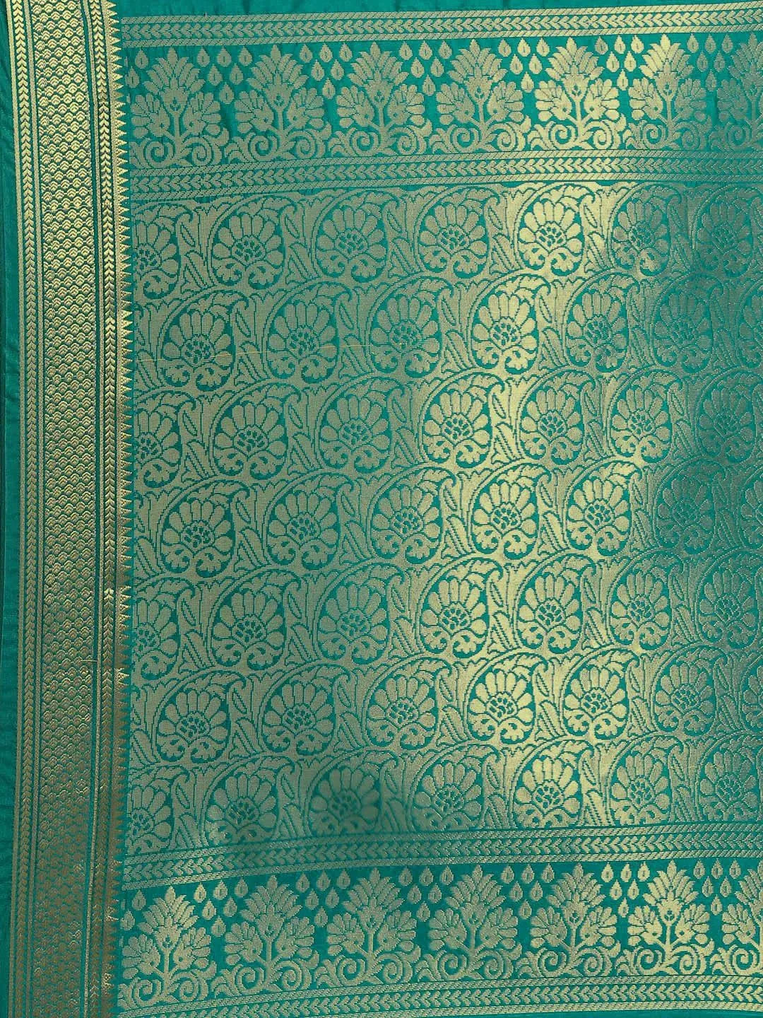 Green Solid Silk Blend Saree - Libas