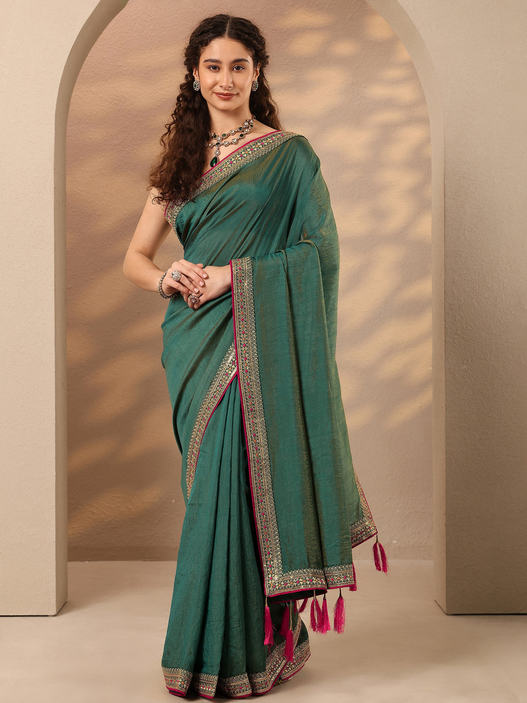  Green Solid Silk Blend Saree With Unstitched Blouse Piece 