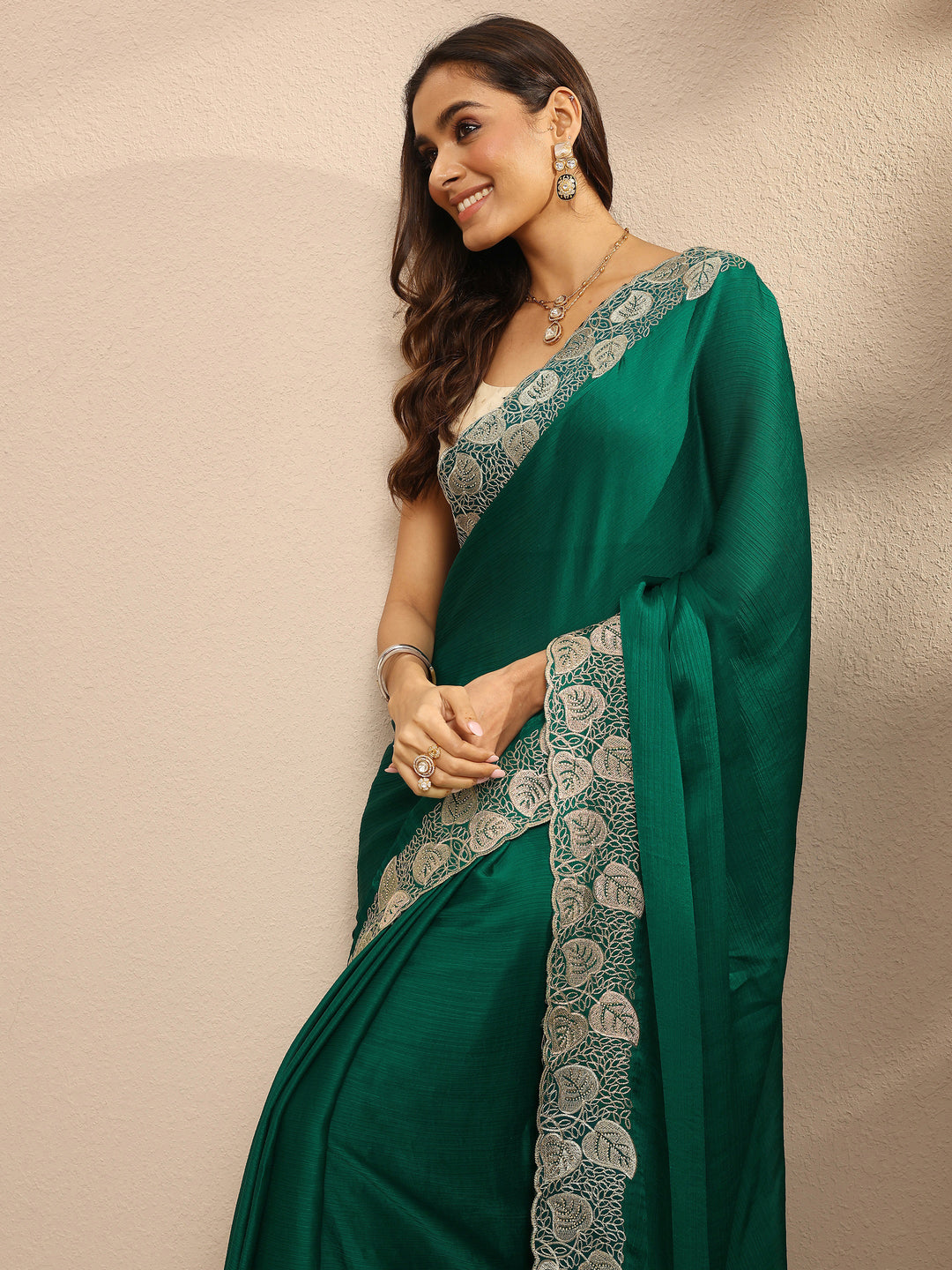  Green Solid Silk Blend Saree With Unstitched Blouse Piece 