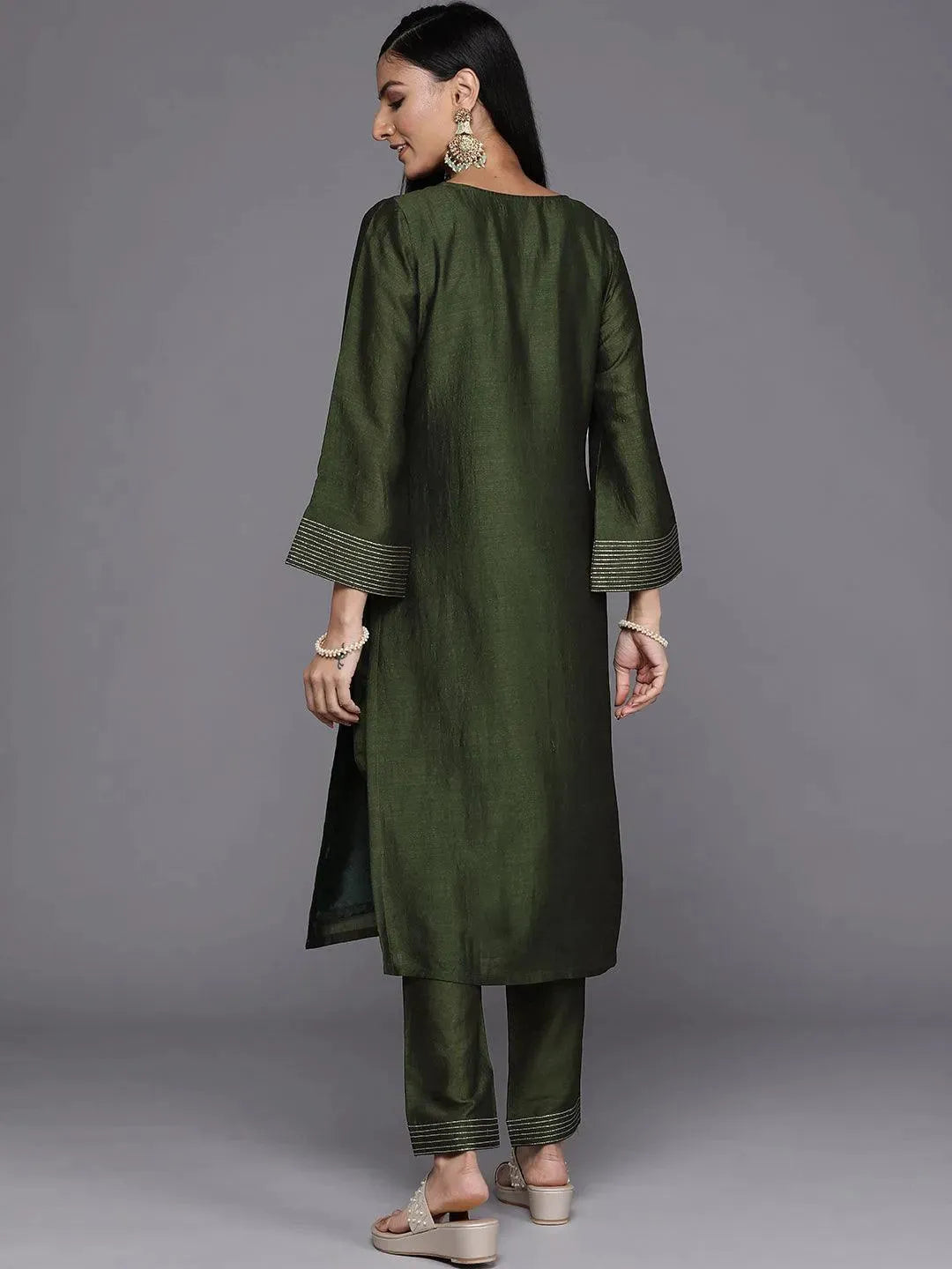 Green Solid Silk Straight Kurta - Libas