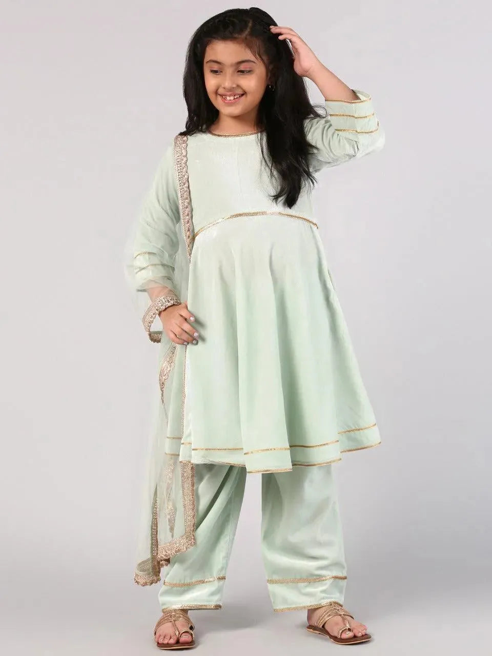 Green Solid Velvet Suit Set - Libas