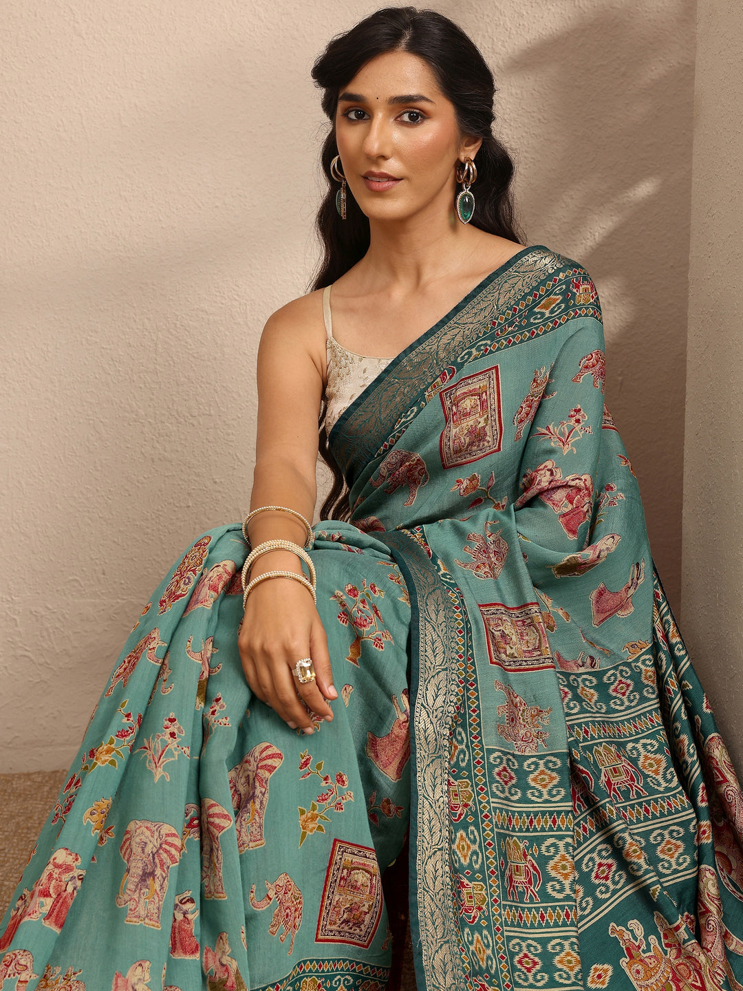 Green Tribal Printed Silk Blend Saree With Unstitched Blouse Piece